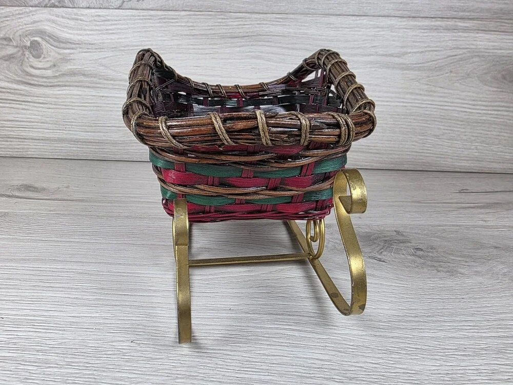 Sleigh Basket Christmas Holiday Decor Wicker Metal SU62